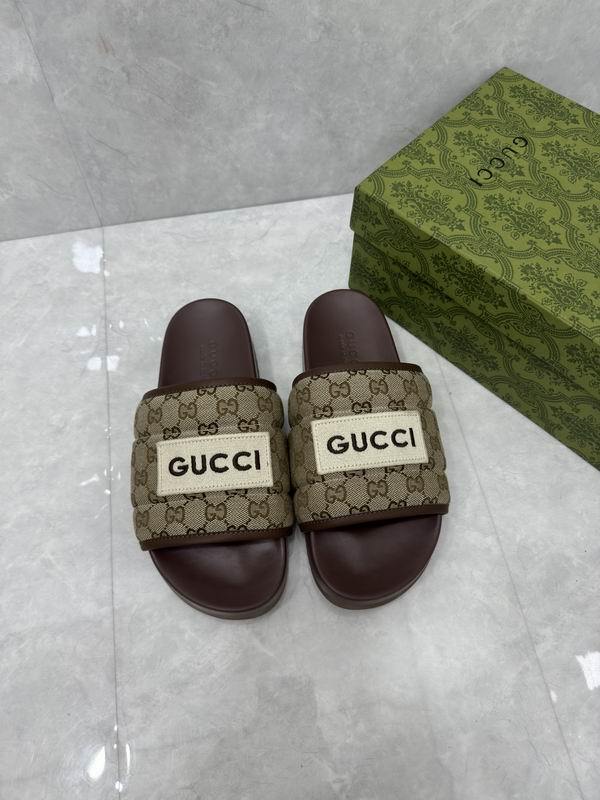 Gucci Men's Slippers 275